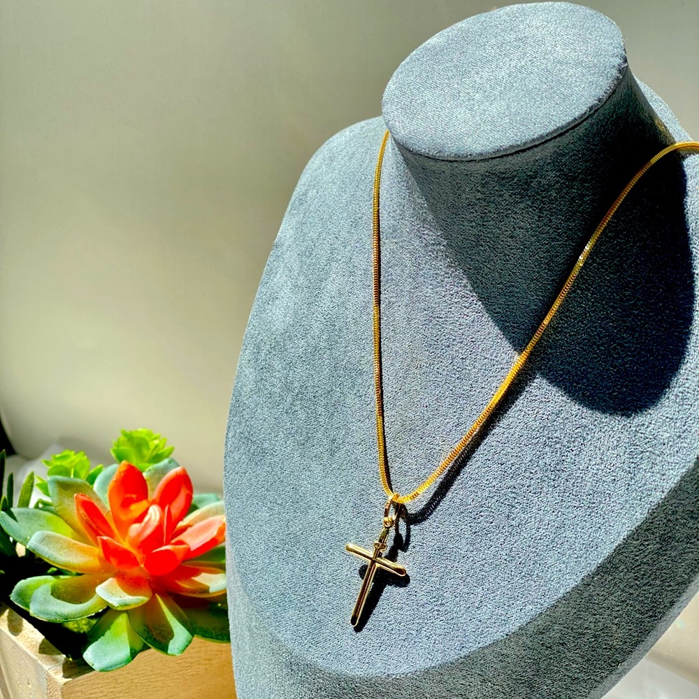 18K Gold necklace